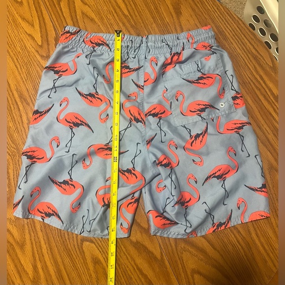 Old Navy Men’s Flamingo Swim Trunks Size Small - Picture 5 of 7